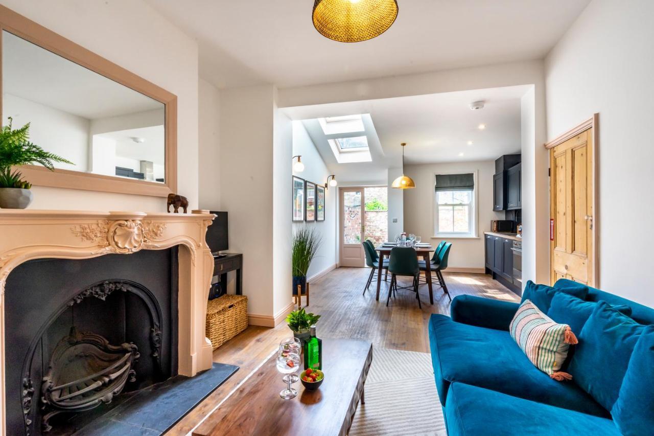 8 Kyme Street Vila York Exterior foto