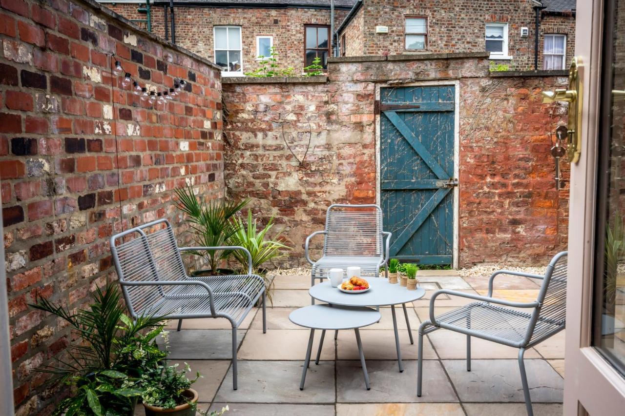 8 Kyme Street Vila York Exterior foto